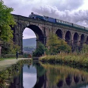 https://apt-wharmton-luxury.yorkshirehotels.net