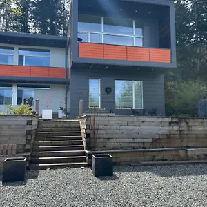 The Cube Apartment