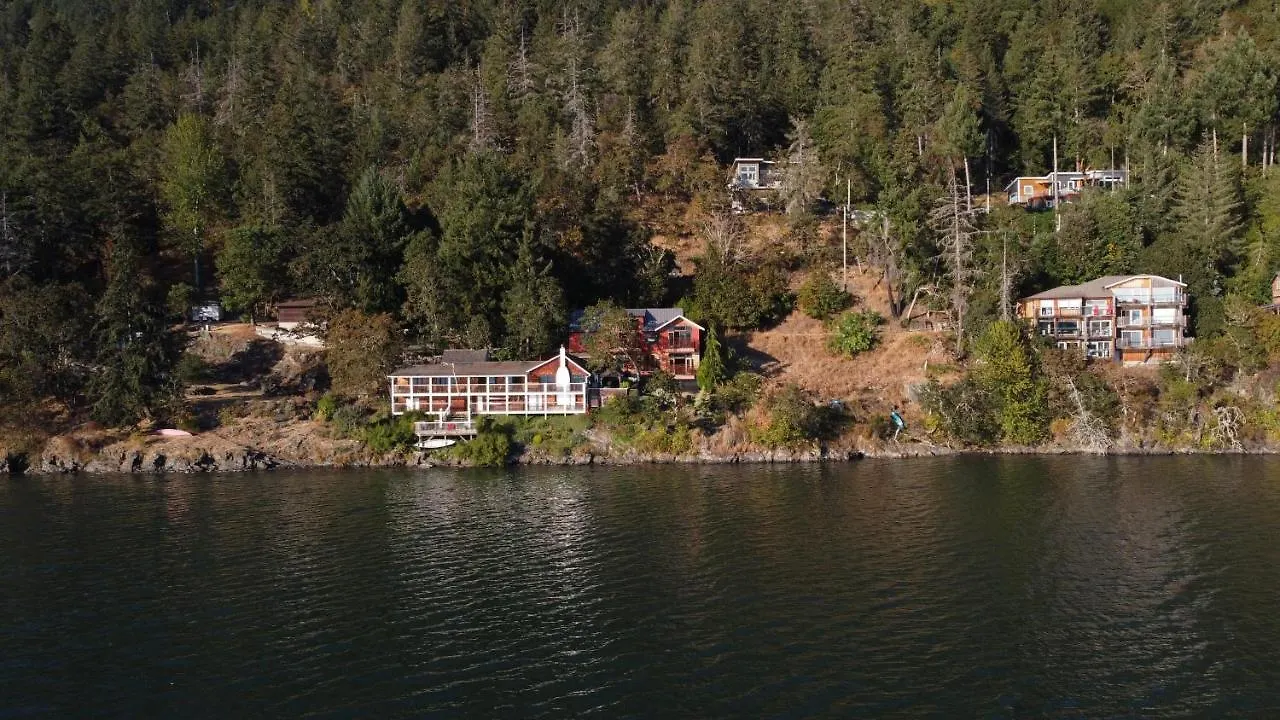Salishan Chief Suite Cowichan Bay